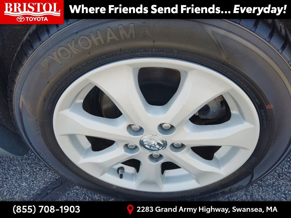 Used 2011 Toyota Camry LE w/ LE Extra-Value Pkg FWD image 11