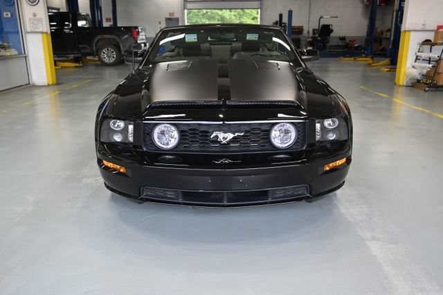 Used 2008 Ford Mustang GT Premium RWD image 2