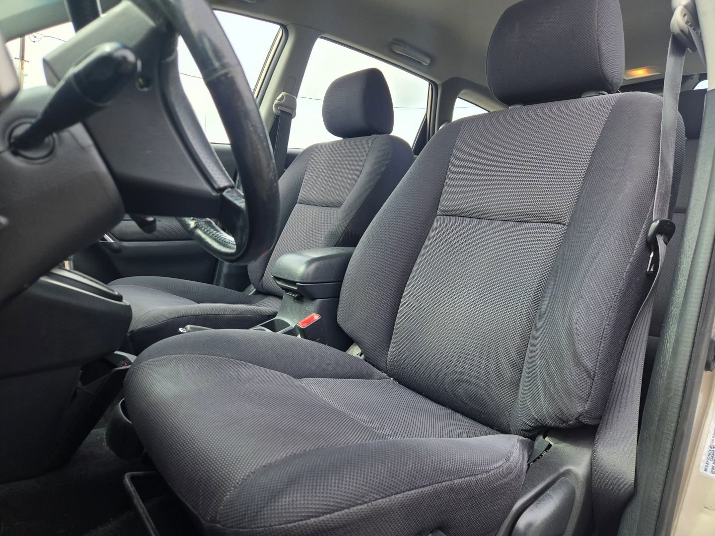 Used 2003 Toyota Matrix XR image 10