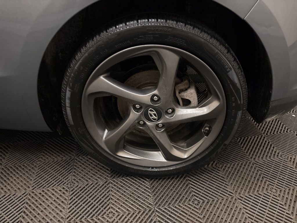 Used 2019 Hyundai Veloster 2.0 image 25