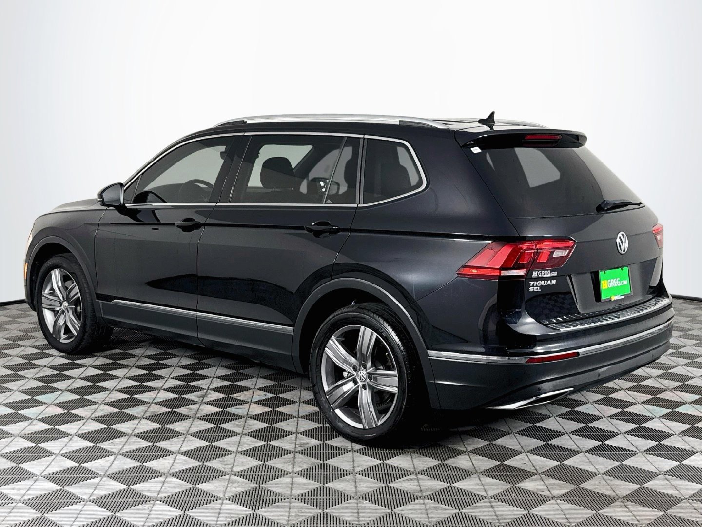 Used 2021 Volkswagen Tiguan SEL FWD image 6