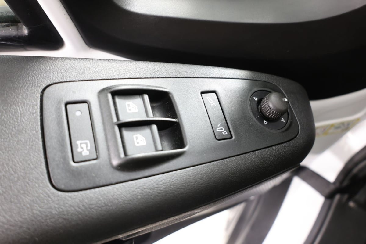 Used 2025 RAM ProMaster 2500 w/ Convenience Group FWD image 19