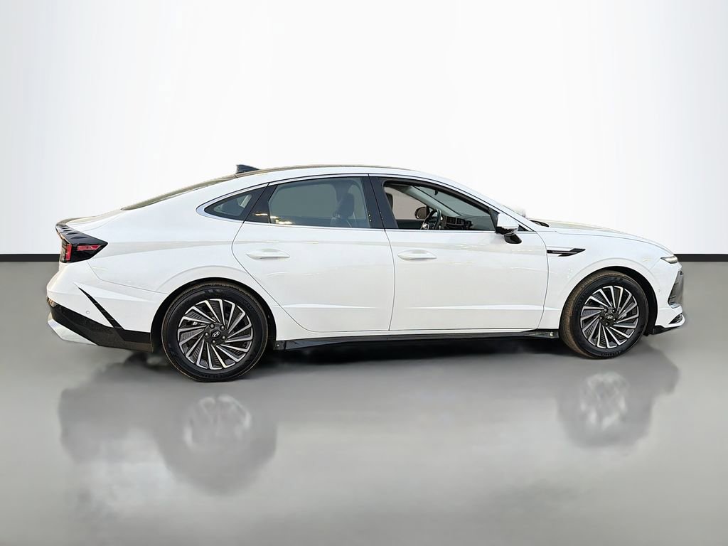Used 2025 Hyundai Sonata Limited image 6