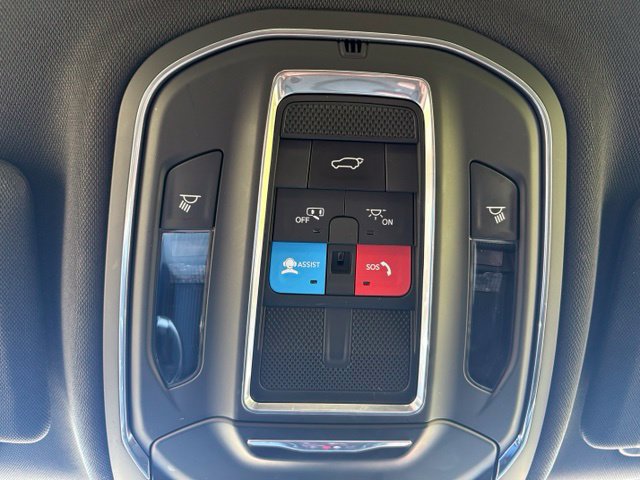 Used 2024 Jeep Grand Cherokee Altitude AWD/4WD image 26