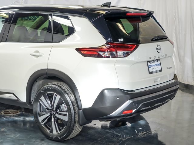 Used 2023 Nissan Rogue SL image 10