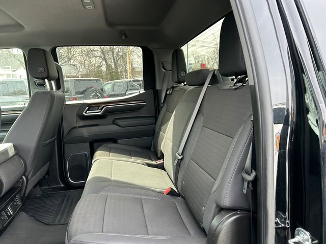 Used 2025 Chevrolet Silverado 1500 LT AWD/4WD image 23