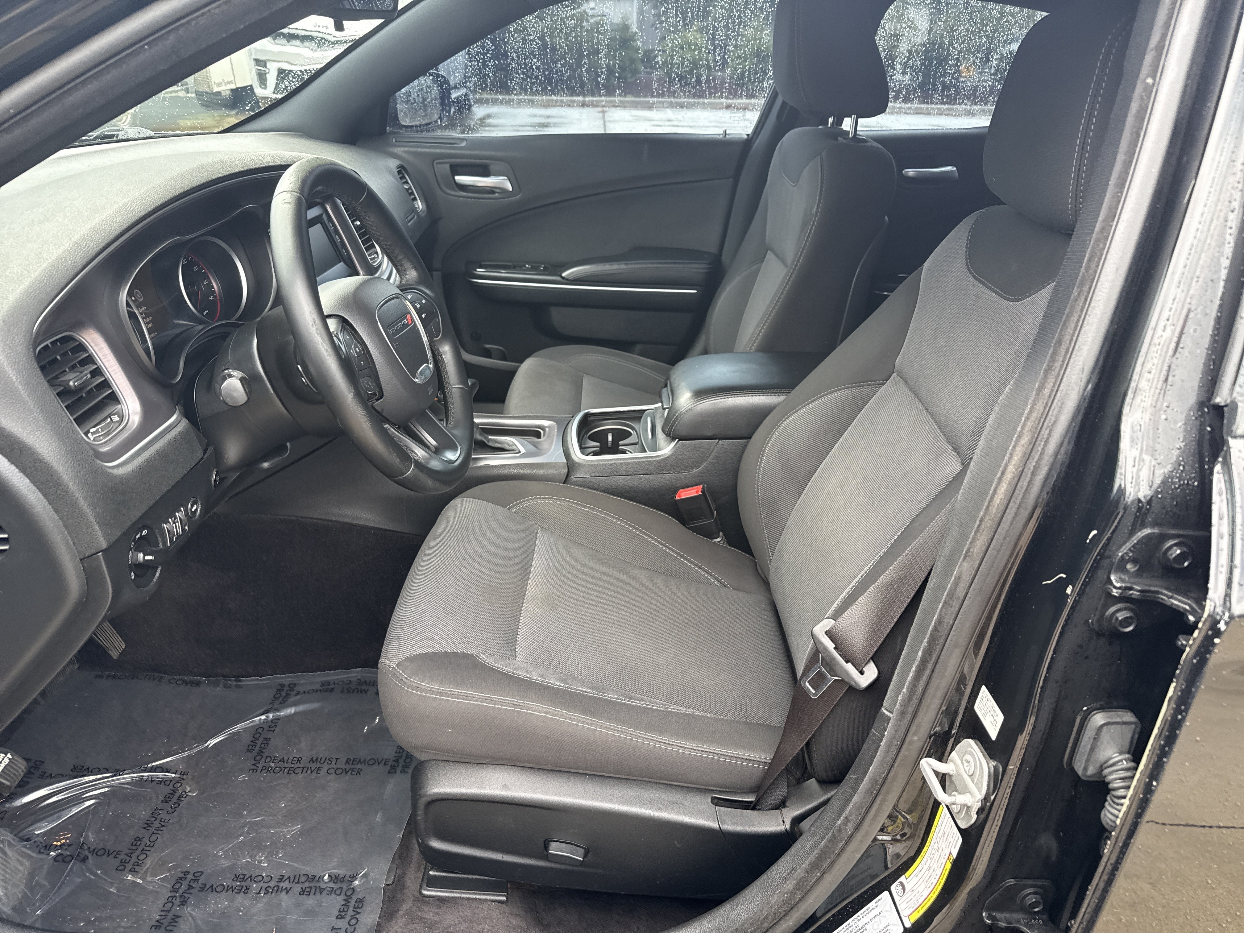 Used 2017 Dodge Charger SE w/ Popular Equipment Group RWD image 15