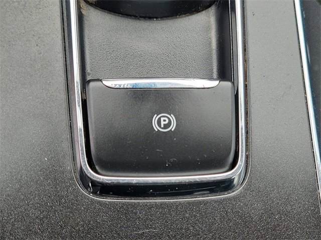 Used 2019 Ford Fusion SE image 17