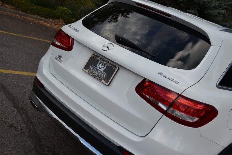 Used 2016 Mercedes-Benz GLC 300 4MATIC image 13