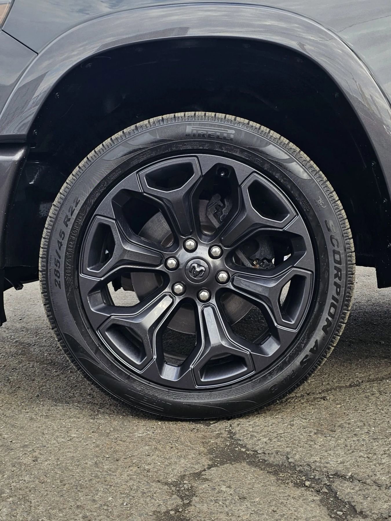 Used 2021 RAM 1500 Limited w/ Night Edition image 6