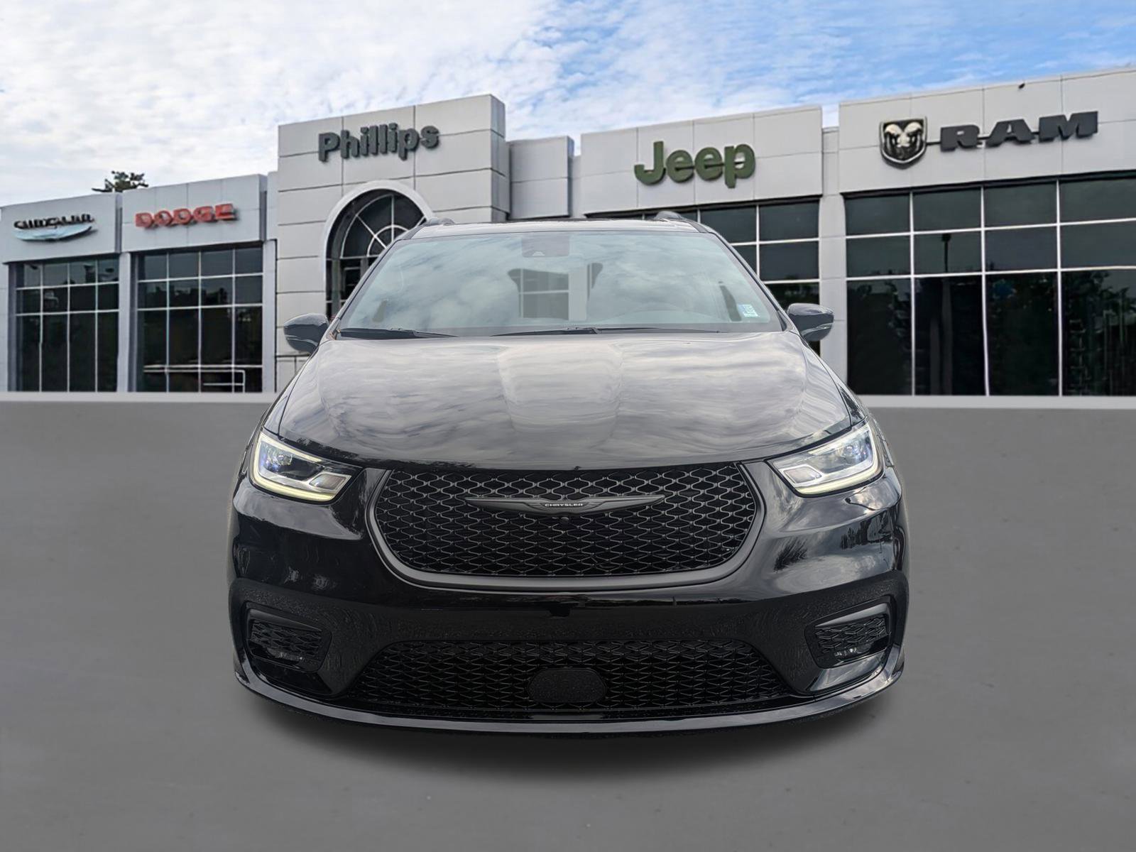 New 2026 Chrysler Pacifica Select image 9