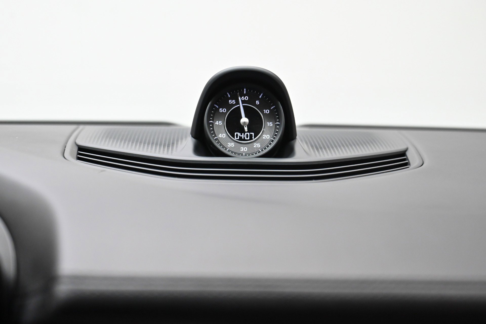 Used 2021 Porsche Taycan Turbo S image 38