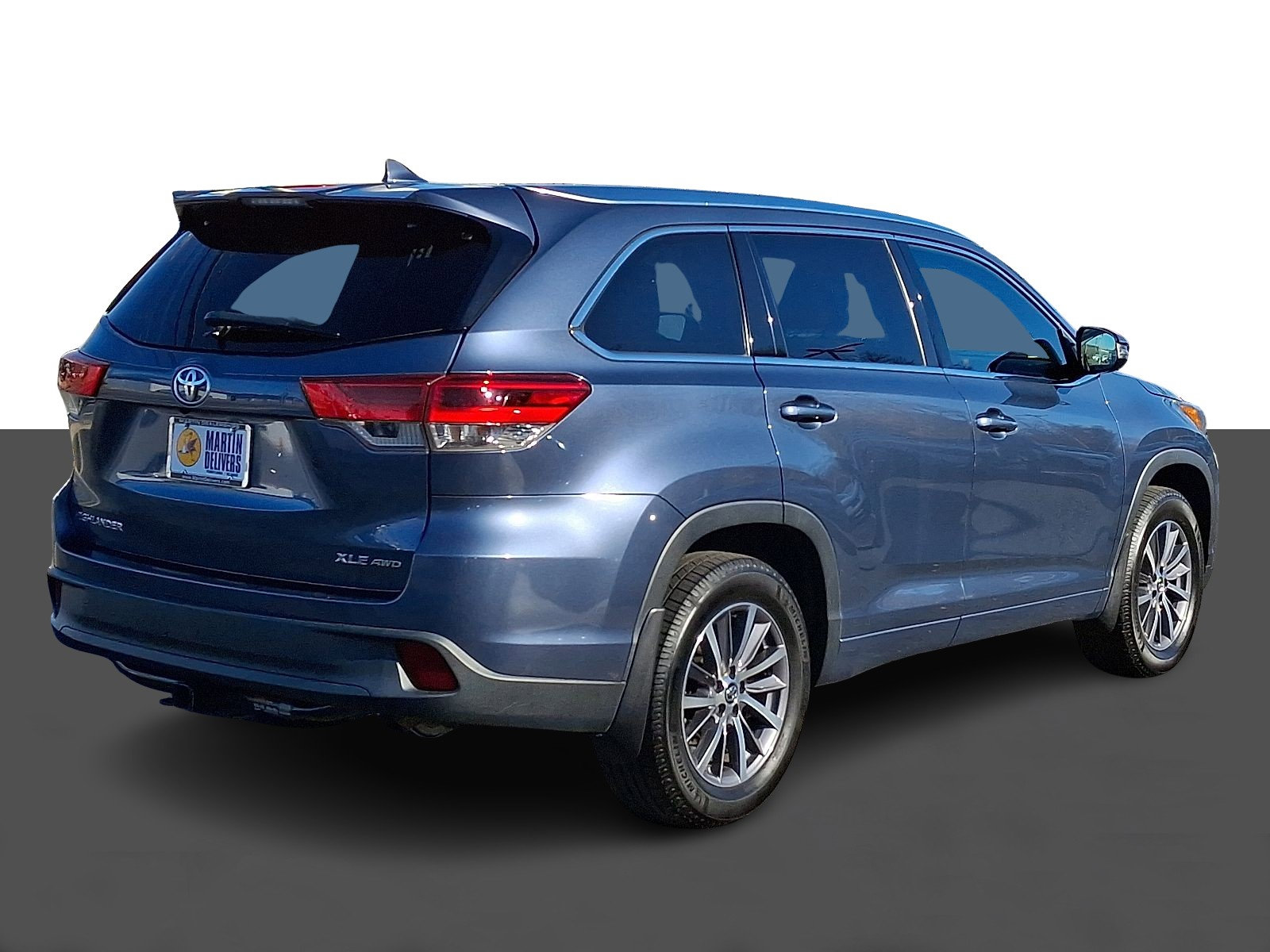 Used 2017 Toyota Highlander XLE image 6