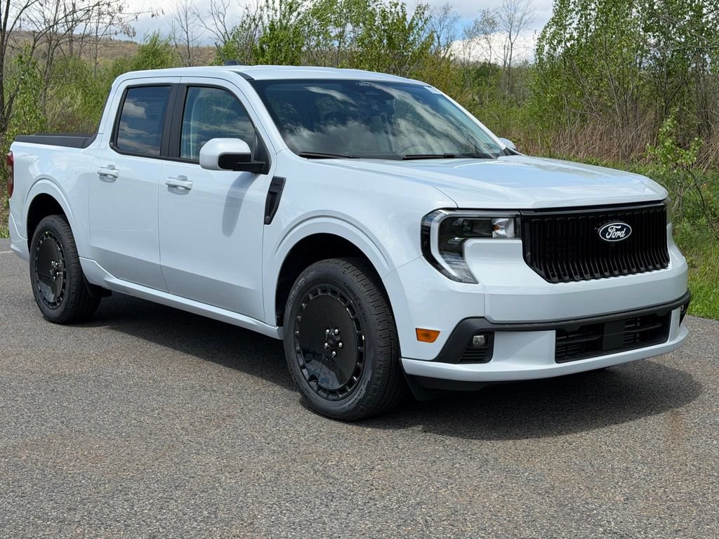 New 2026 Ford Maverick Lobo AWD/4WD image 1