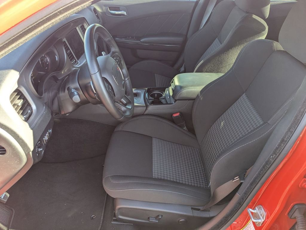 Used 2023 Dodge Charger R/T w/ Blacktop Package image 15