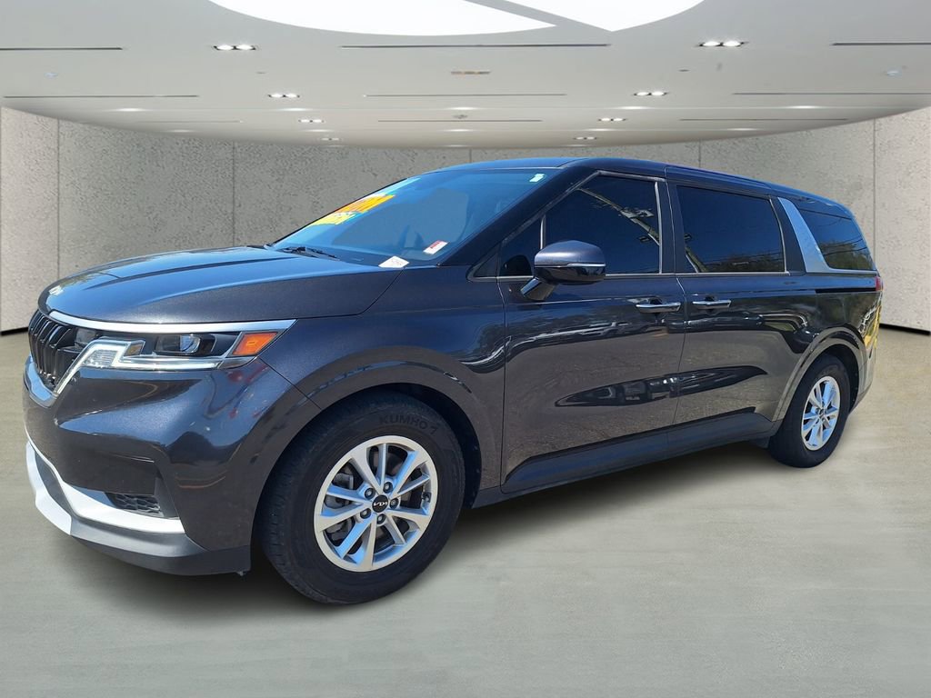 Used 2023 Kia Carnival LX image 8