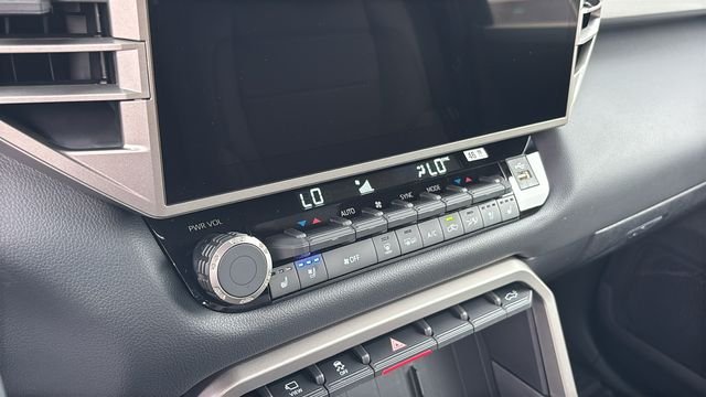 New 2026 Toyota Tundra Limited AWD/4WD image 22