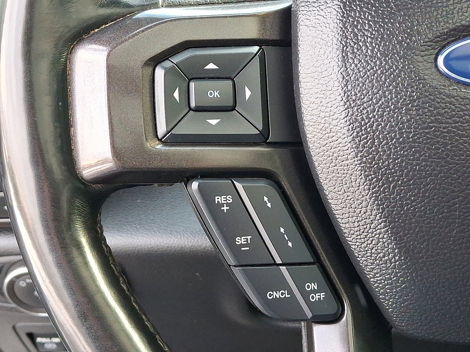 Used 2021 Ford Expedition Limited image 22