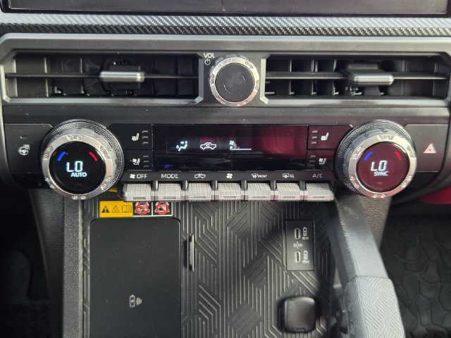 Certified 2024 Toyota Tacoma TRD Pro AWD/4WD image 17