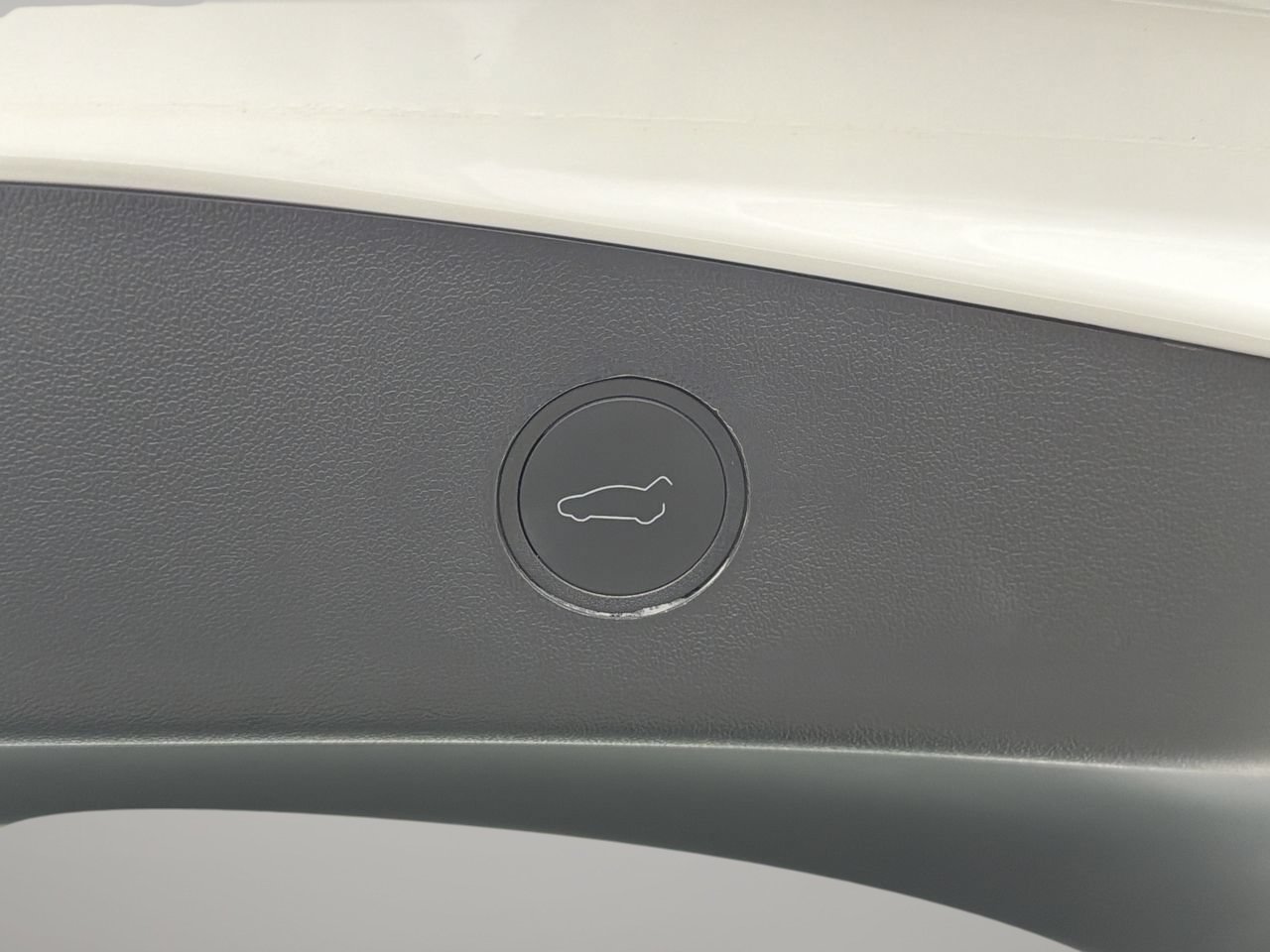 Used 2023 Tesla Model 3 Standard Range RWD image 9
