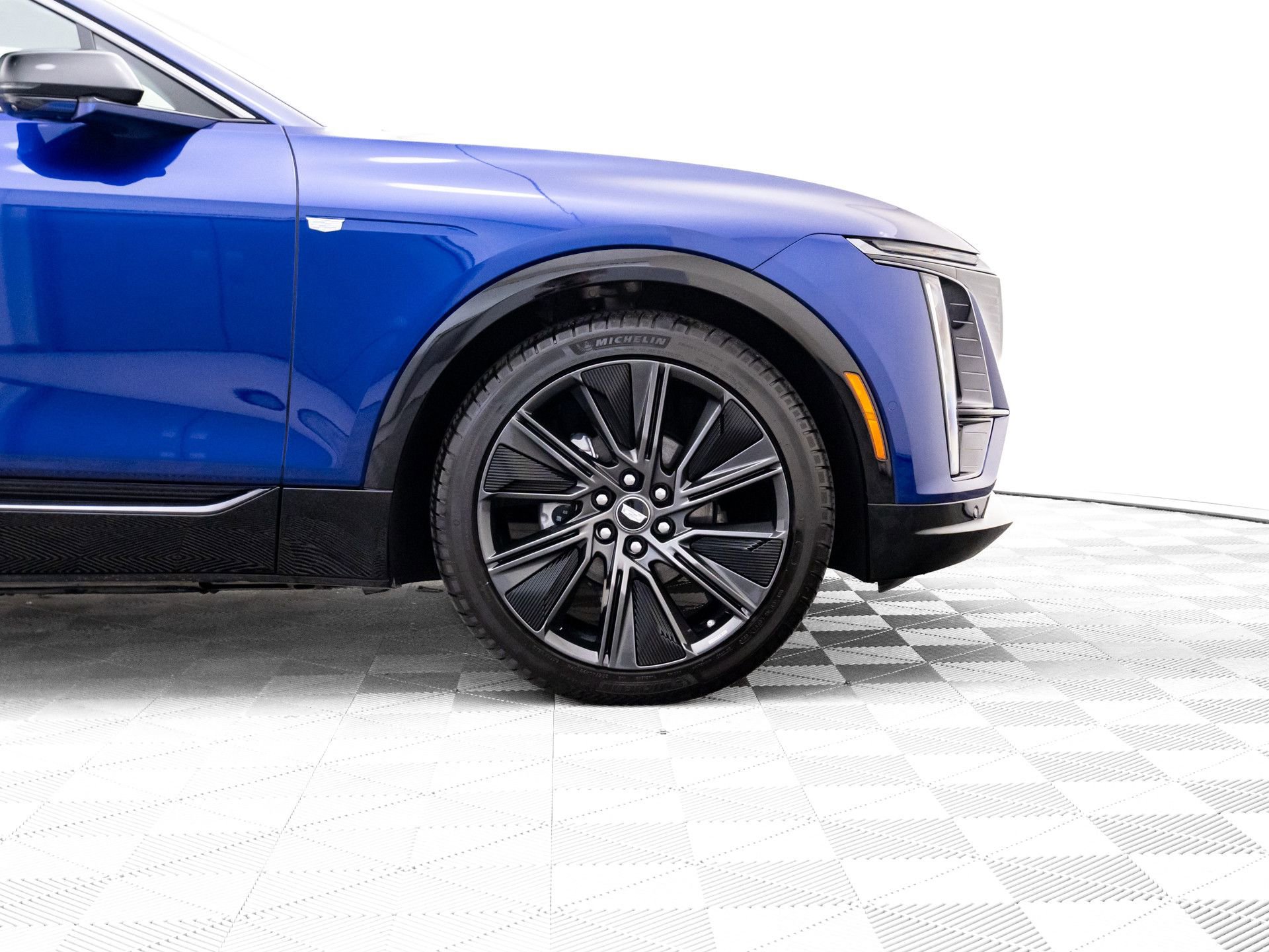 Certified 2024 Cadillac Lyriq Sport w/ Nappa Leather Package image 39