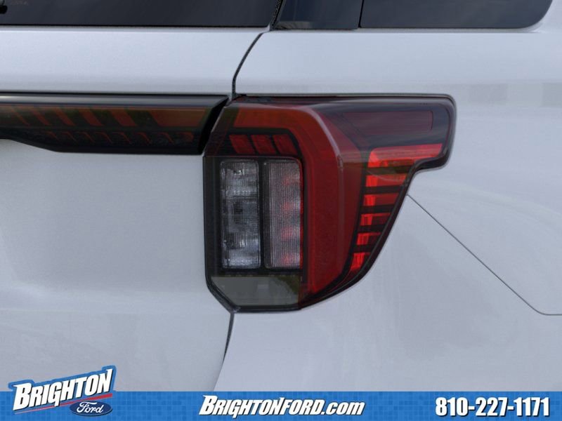 Used 2026 Ford Explorer Active AWD/4WD image 22