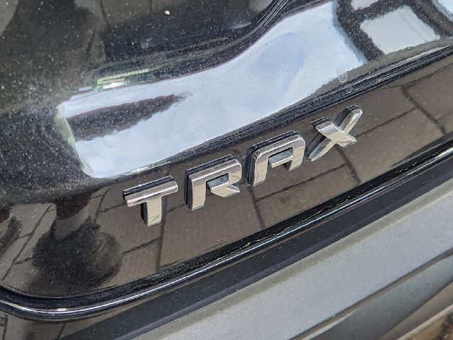 Used 2025 Chevrolet Trax ACTIV w/ Sunroof Package FWD image 9