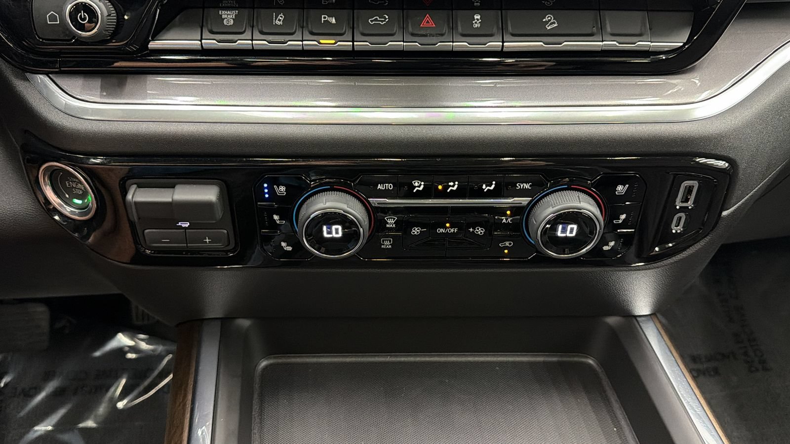 Used 2026 Chevrolet Silverado 2500 High Country w/ High Country Premium Package AWD/4WD image 25