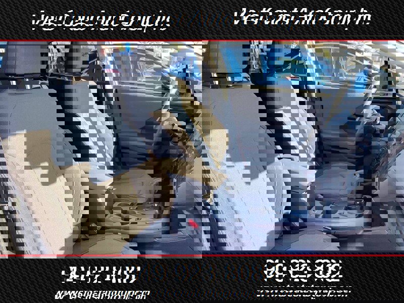 Used 2025 Subaru Crosstrek 2.0i image 14