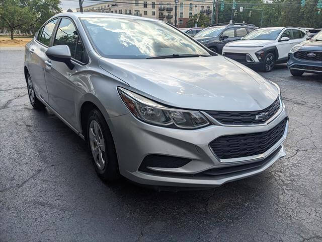 Used 2018 Chevrolet Cruze LS FWD image 5