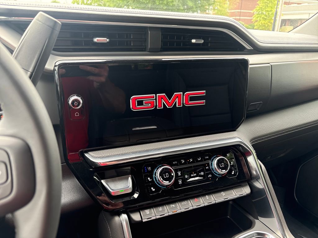 New 2026 GMC Sierra 2500 Denali w/ Denali Reserve Package AWD/4WD image 22