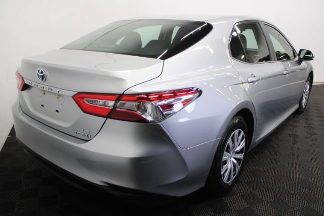 Used 2018 Toyota Camry LE FWD image 6