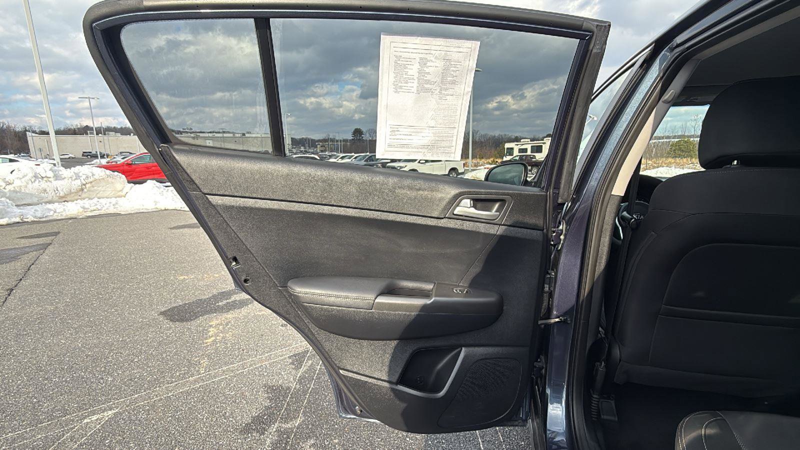 Used 2022 Kia Sportage LX image 22