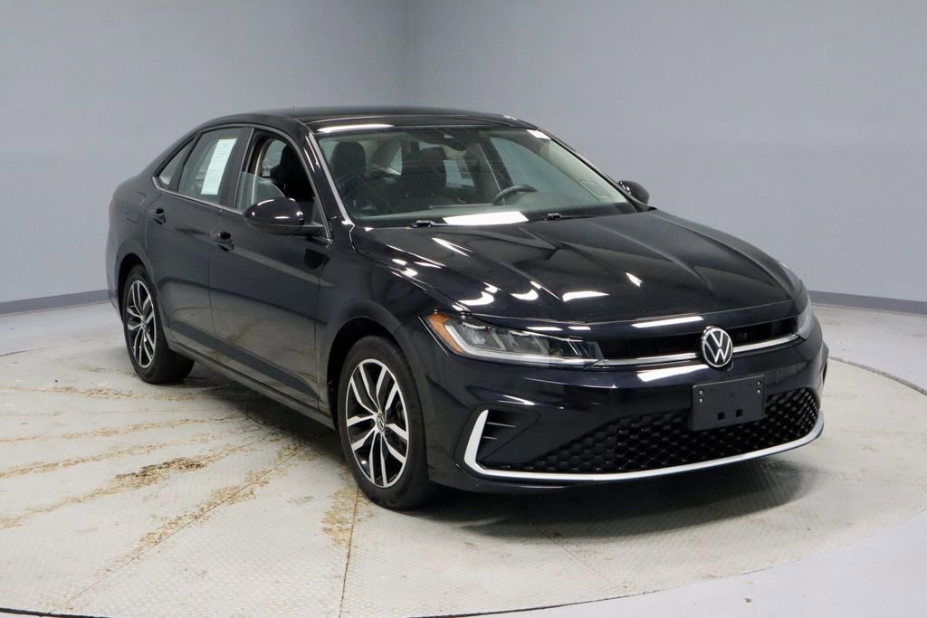 Used 2025 Volkswagen Jetta SE