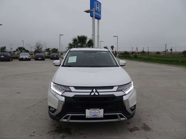Used 2019 Mitsubishi Outlander SE image 2