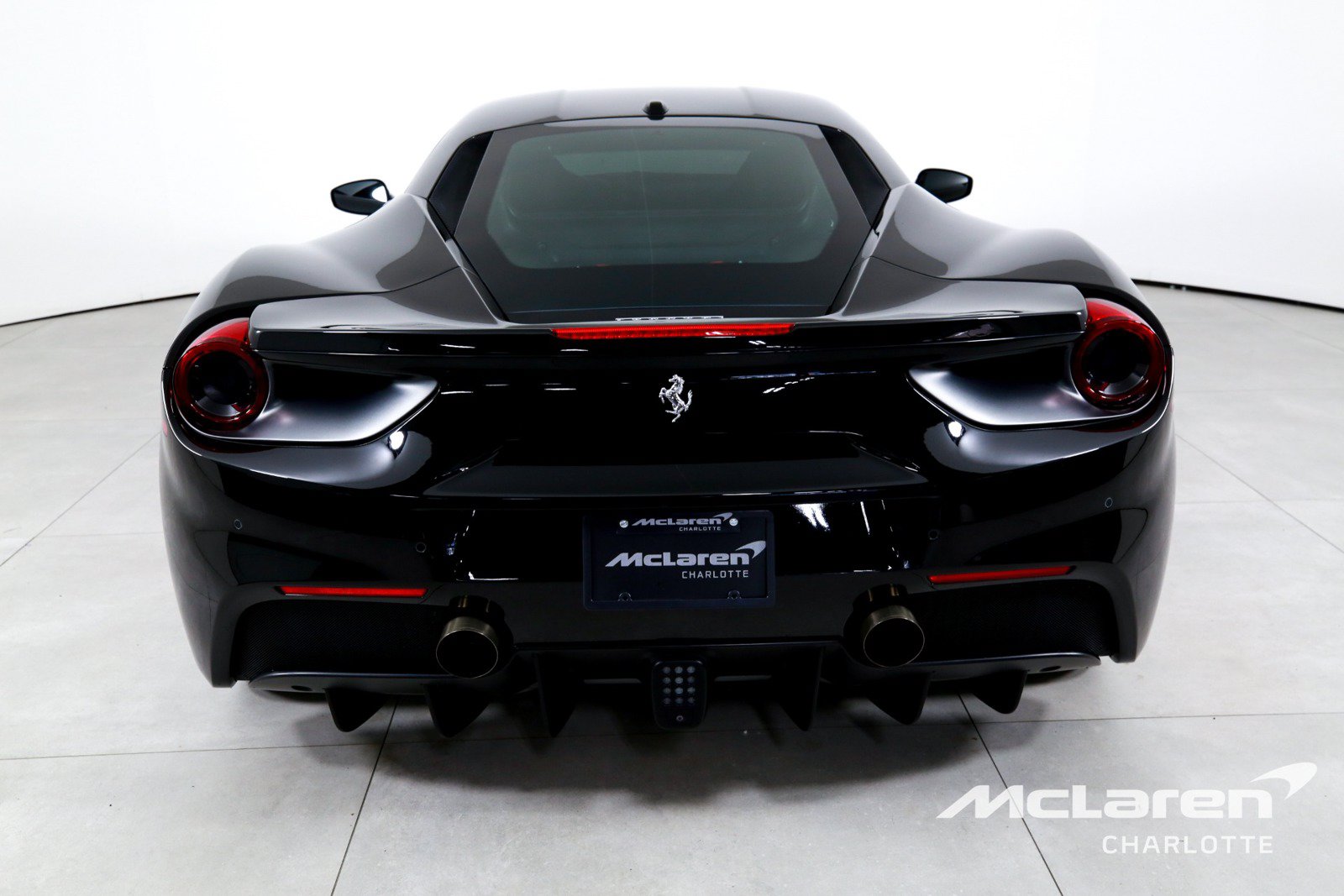 Used 2017 Ferrari 488 GTB RWD image 7