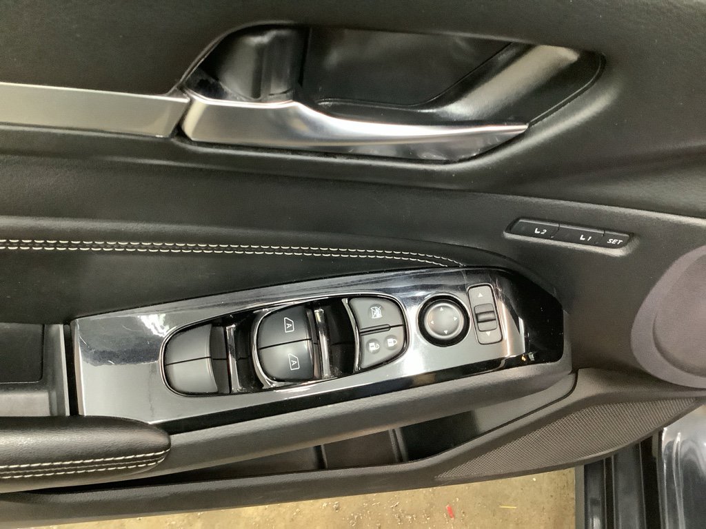 Used 2020 Nissan Altima 2.0 Platinum image 12