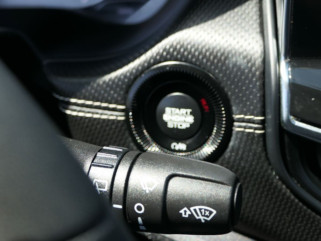 Used 2022 Jeep Compass Latitude FWD image 16