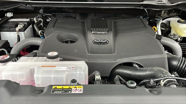 New 2026 Toyota Tundra Limited AWD/4WD image 37
