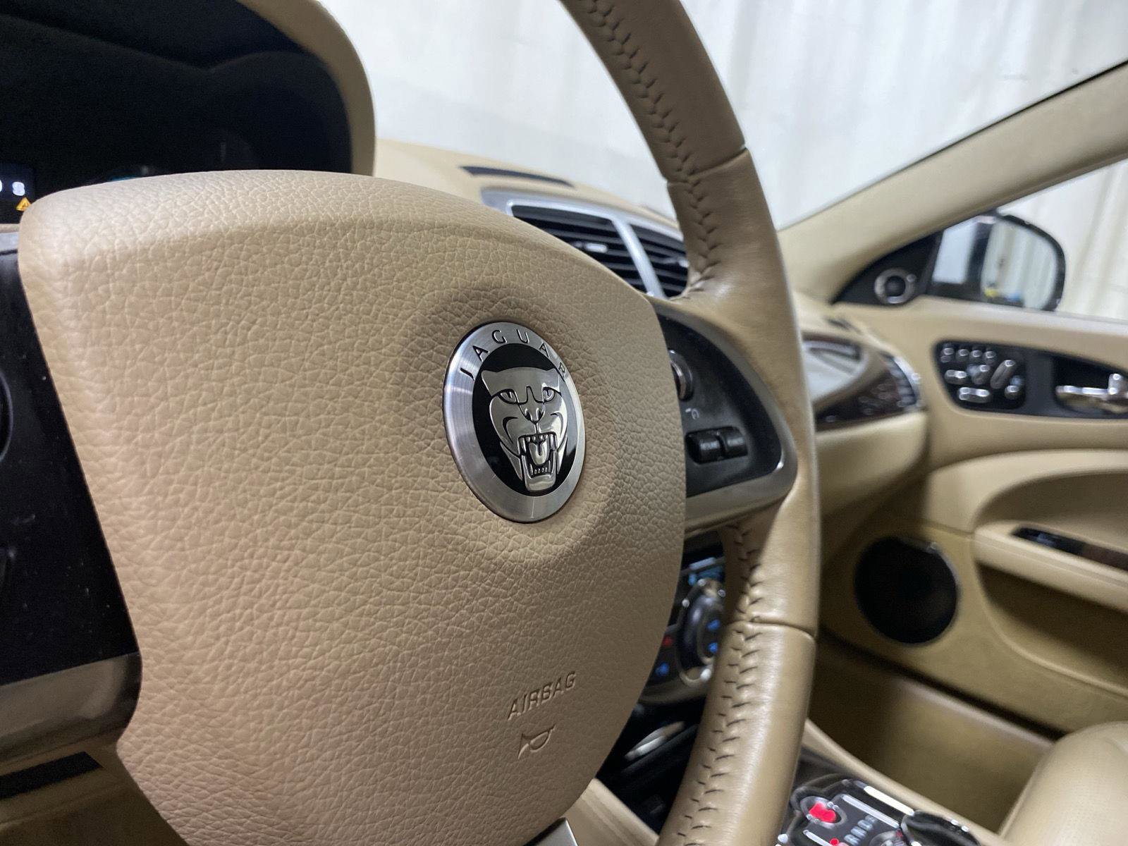 Used 2013 Jaguar XK Coupe RWD image 29