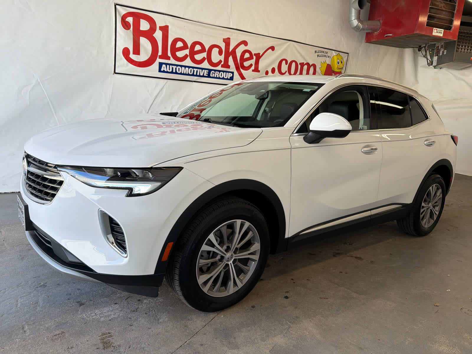 Used 2023 Buick Envision Preferred FWD image 2