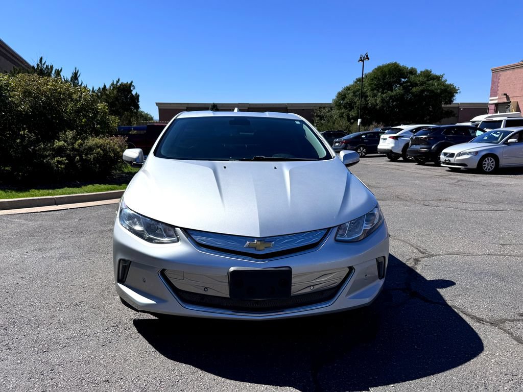 Used 2017 Chevrolet Volt Premier w/ Driver Confidence Package FWD image 3