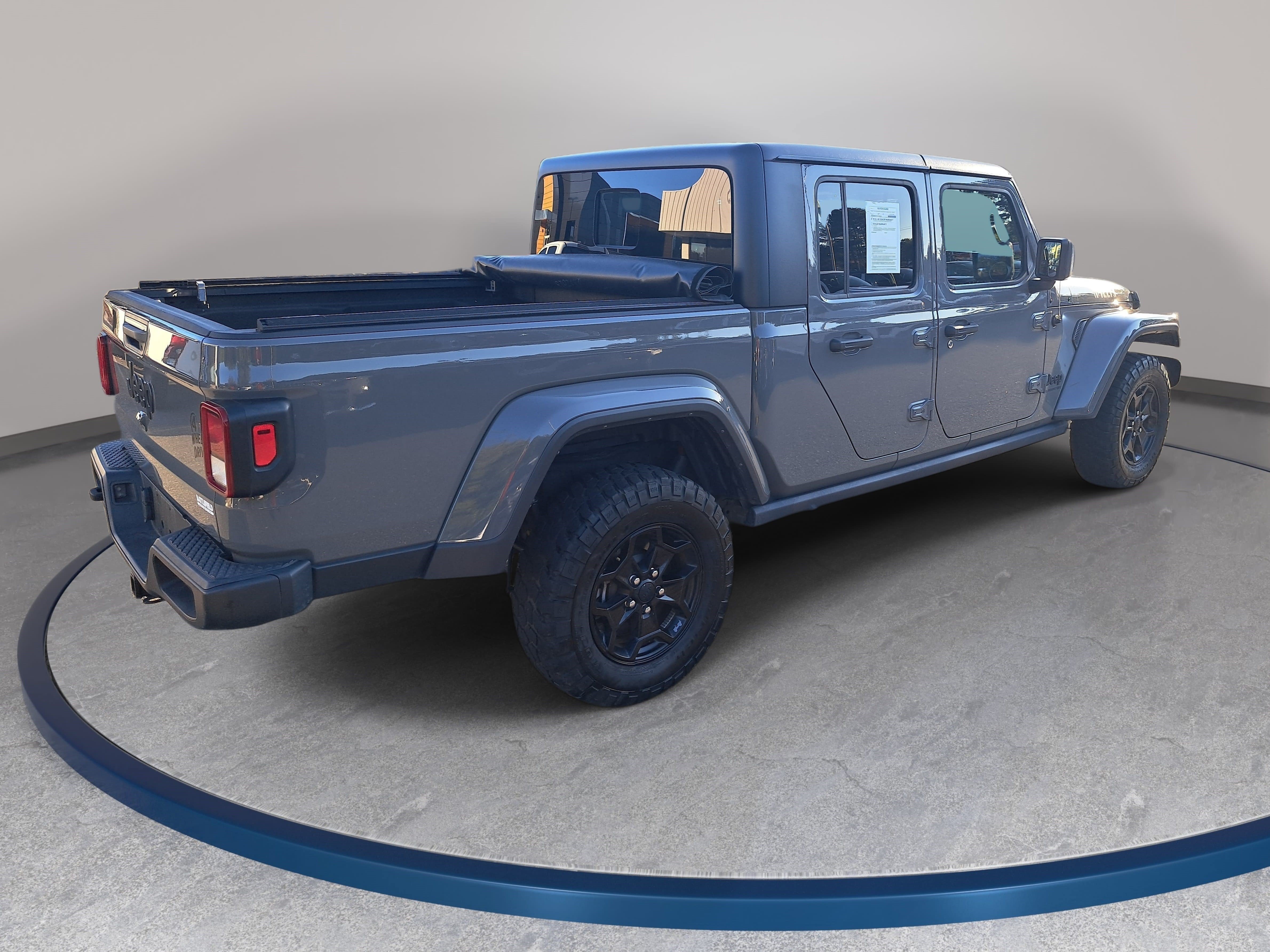 Used 2021 Jeep Gladiator Sport AWD/4WD image 5