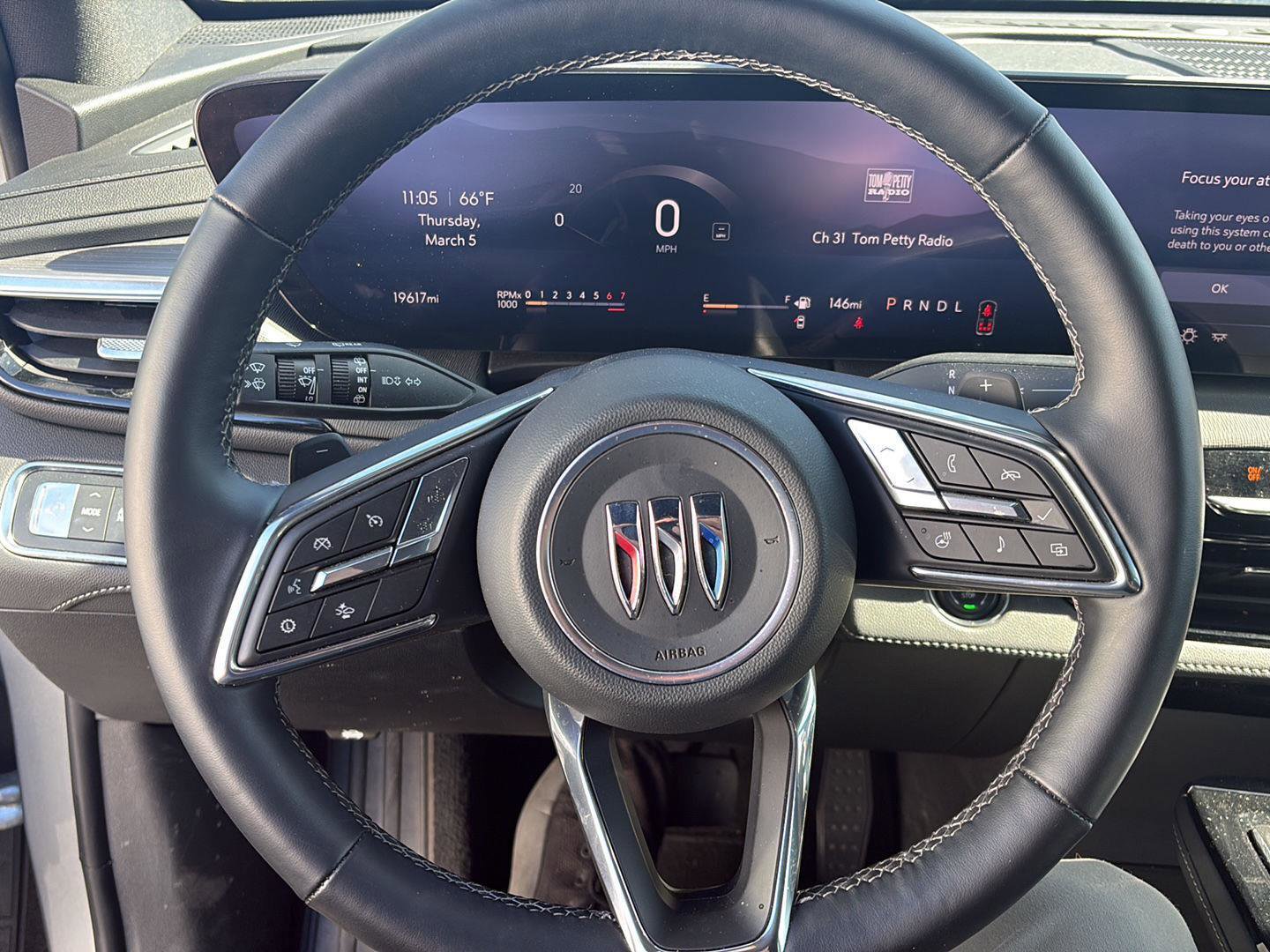 Used 2025 Buick Enclave Preferred image 16