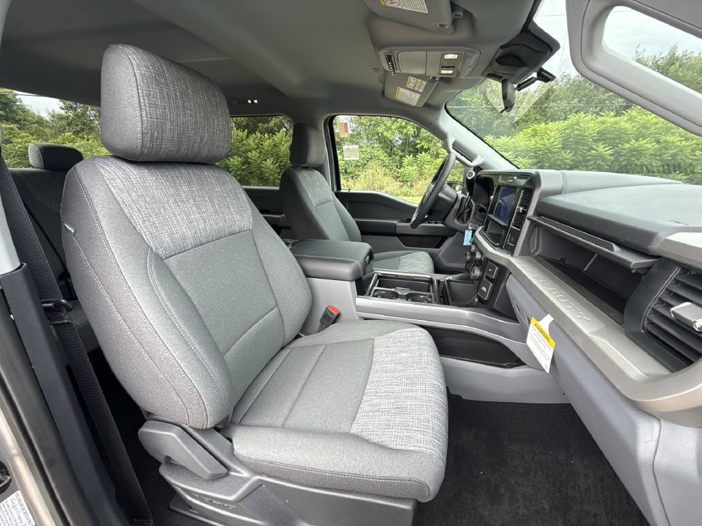New 2027 Ford F550 4x4 Crew Cab image 23