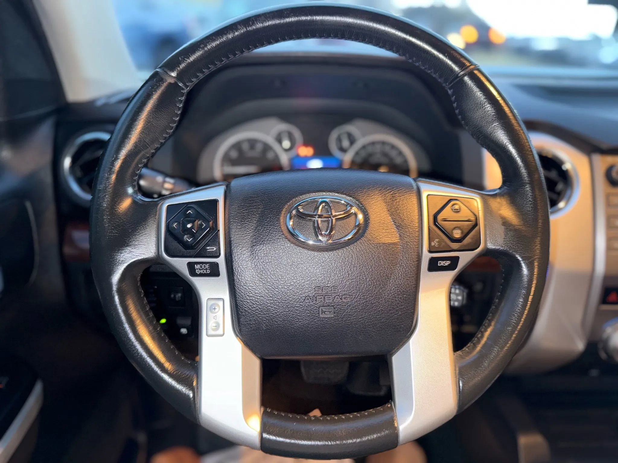 Used 2017 Toyota Tundra Limited image 25