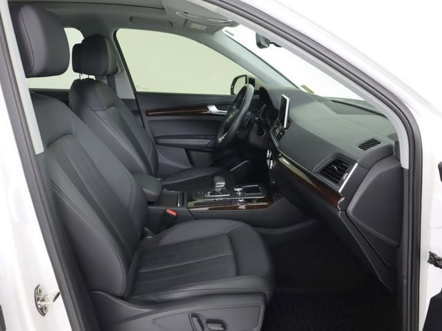 Used 2020 Audi Q5 2.0T Premium Plus w/ Premium Plus Package AWD/4WD image 13