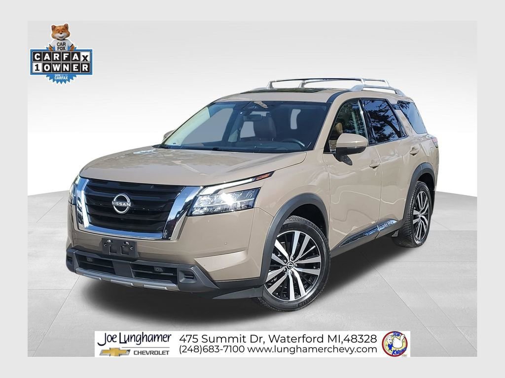 Used 2024 Nissan Pathfinder Platinum w/ Cargo Package AWD/4WD image 1