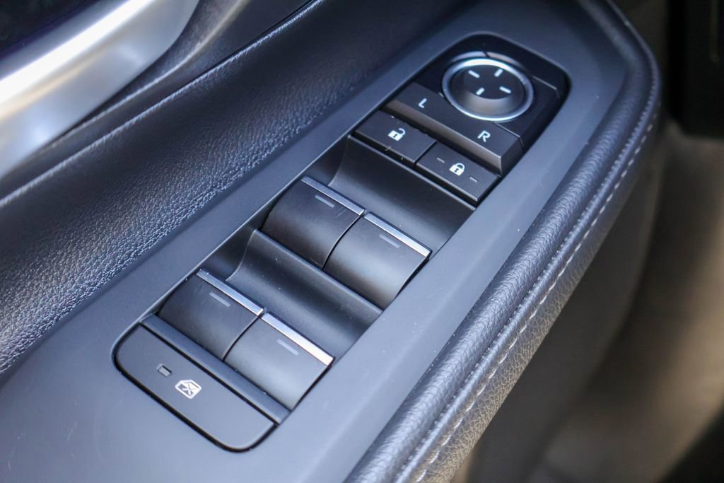 Used 2025 Toyota Grand Highlander AWD image 18