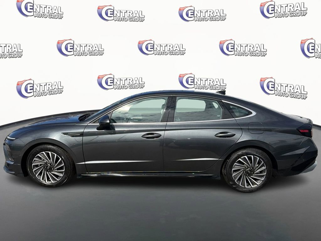 Certified 2025 Hyundai Sonata Limited image 8
